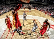 开云棋牌-富安健洋冠军级表现定乾坤，智利硬仗取胜利物浦彰显亚洲力量