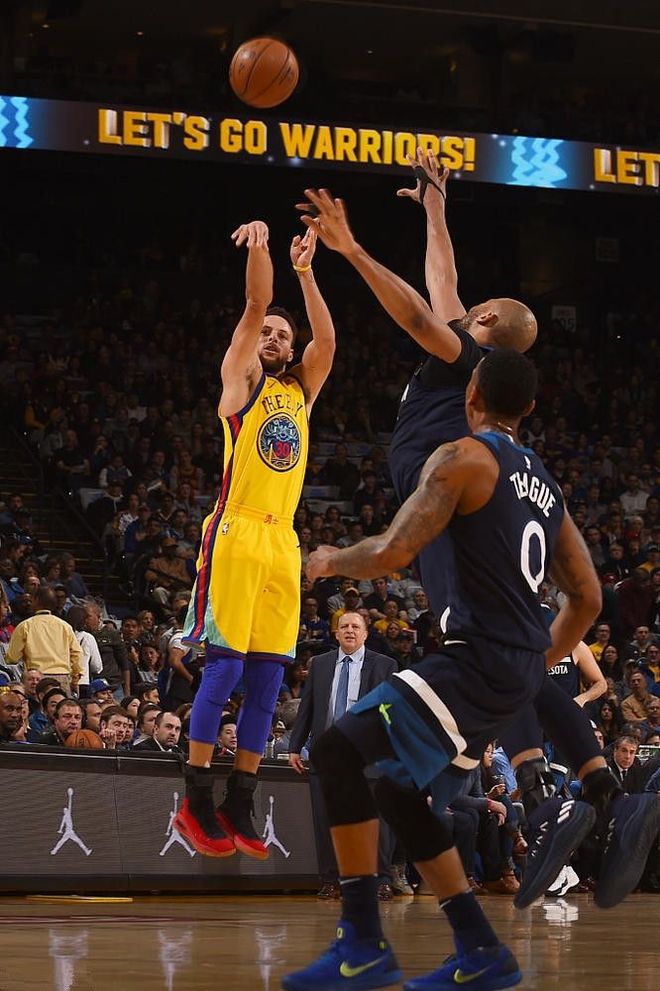 美洲球队大胜对手取得领先优势