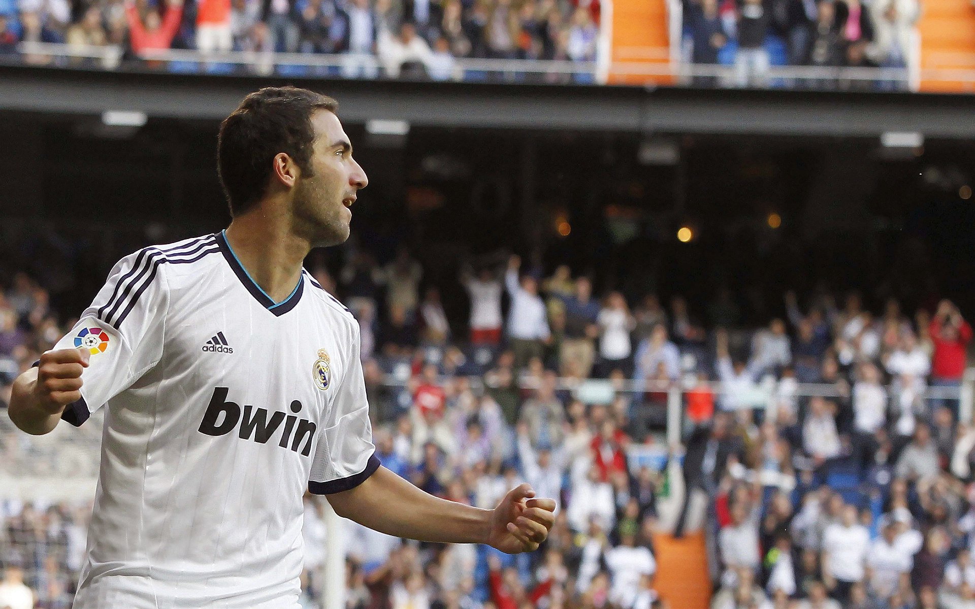 保罗爆发，辽宁队提前终结悬念公牛