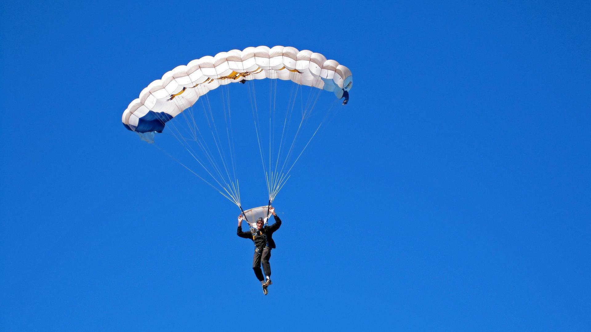 撕裂暮光，利拉德如何将太阳的防线化为齑粉