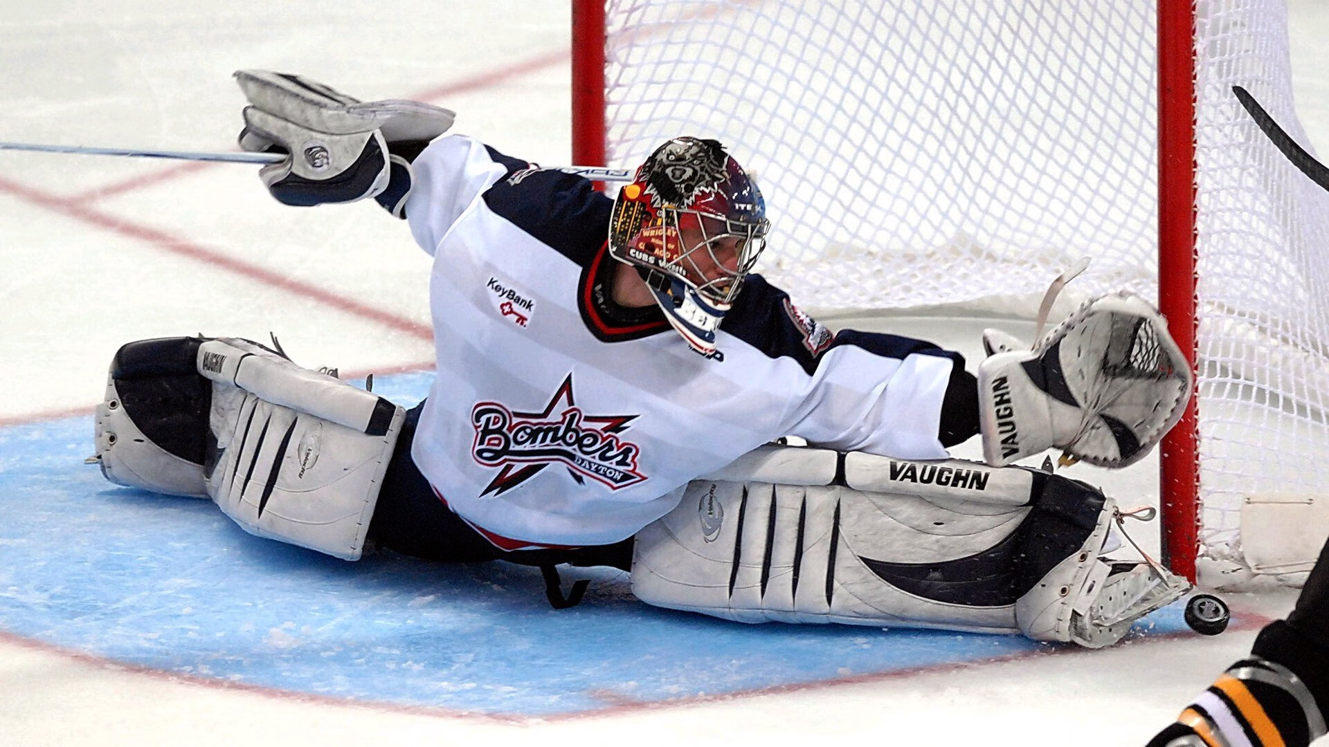 从塞维利亚到美加墨，悬念终结者与时代接管者的交响